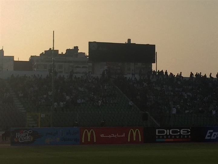 بالصور..جماهير المصري تحضر في المدرج الشرقي بعد غياب 5 أعوام