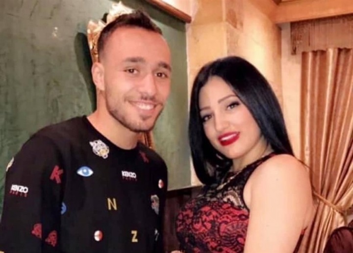 شاهد.. لحظات الود والغرام بين محمد عنتر وزوجتة حسناء الزمالك قبل الإعارة