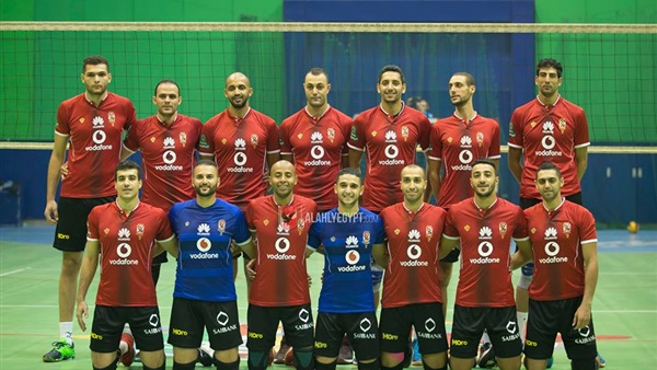 الفريق الاول للكرة