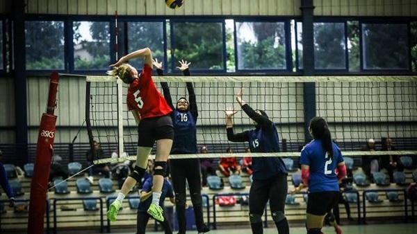 الفريق الأول لسيدات