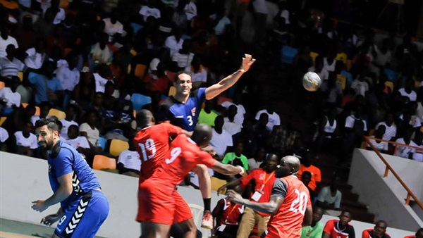 الفريق الاول لكرة