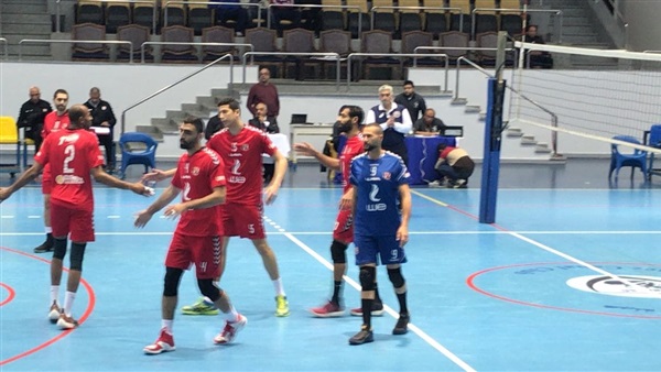 الفريق الاول للكرة