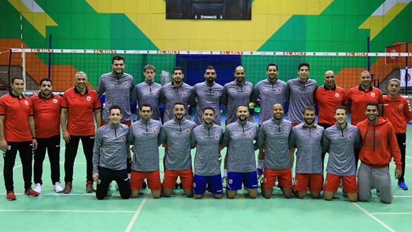 الفريق الاول للكرة