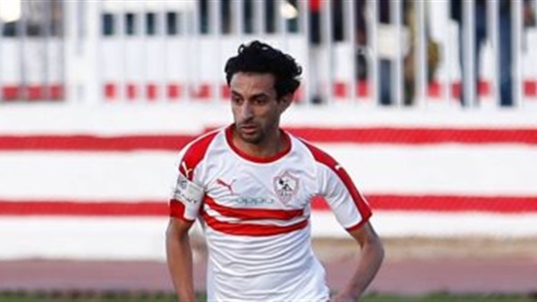 أيمن حفني لاعب فريق