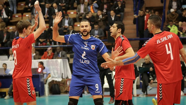 الفريق الاول للكرة