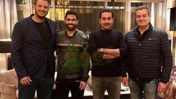 فتحي مع مسؤولي بيراميدز