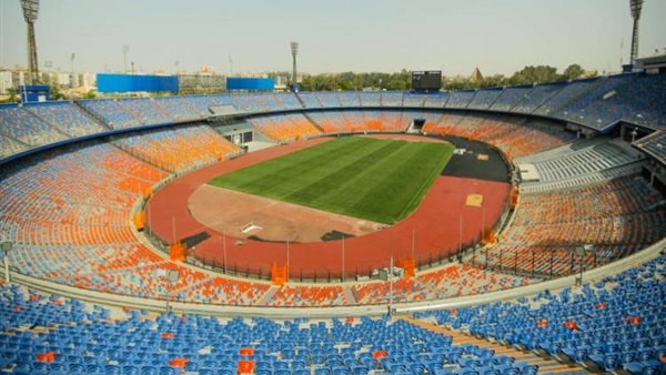 استاد القاهرة