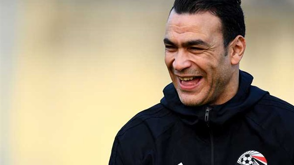 عصام الحضري