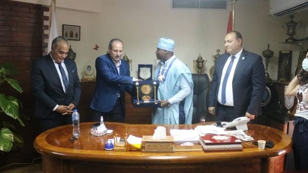 هشام إبراهيم و نوك