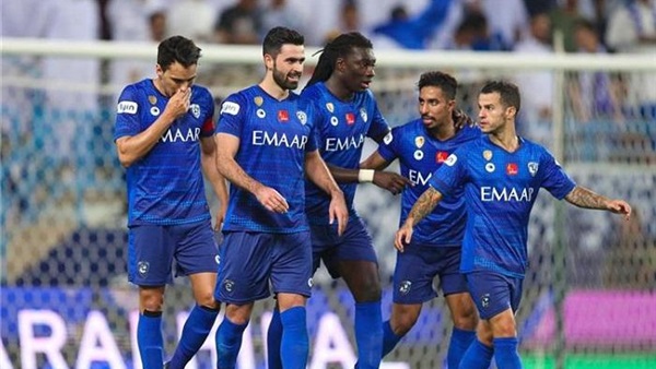 لوكاس مورا الهلال