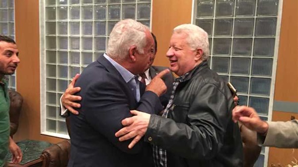 مرتضى منصور وفرج