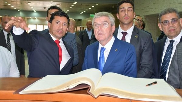 وزير الرياضة والشباب