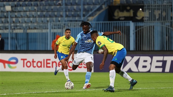 بيراميدز وصن داونز