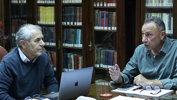 الخطيب ومدرب الأهلي