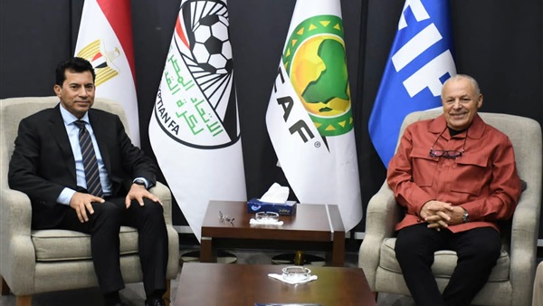 أشرف صبحي وأبو ريدة