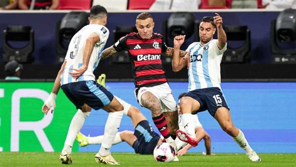 فلامنغو وبيراميدز