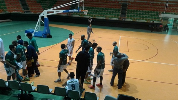 فريق كرة السلة بنادي