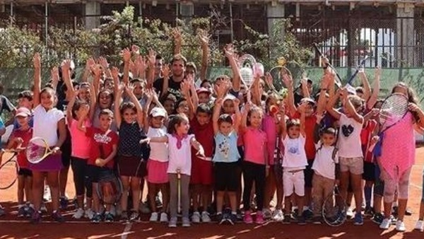 مالك الجزيري مع محبيه