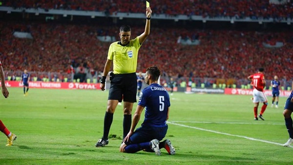 مهدي عبيد حكم مباراة