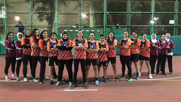 الفريق الأول لسيدات