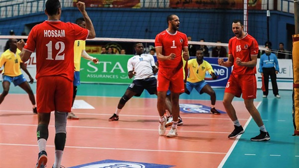 الفريق الاول للكرة