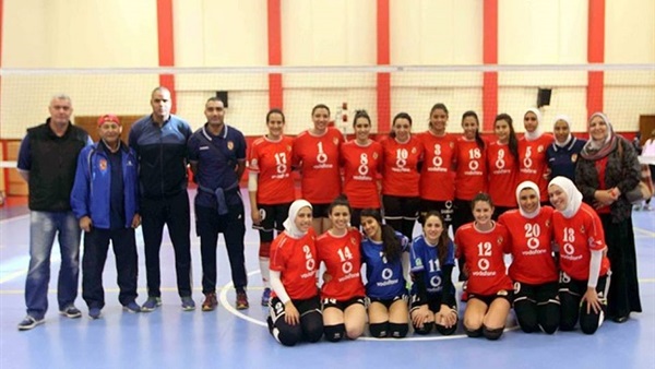 الفريق الأول لسيدات