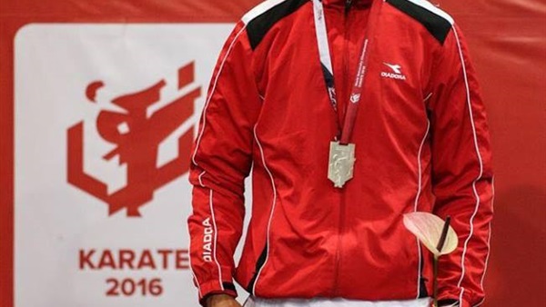 علي اسماعيل لاعب