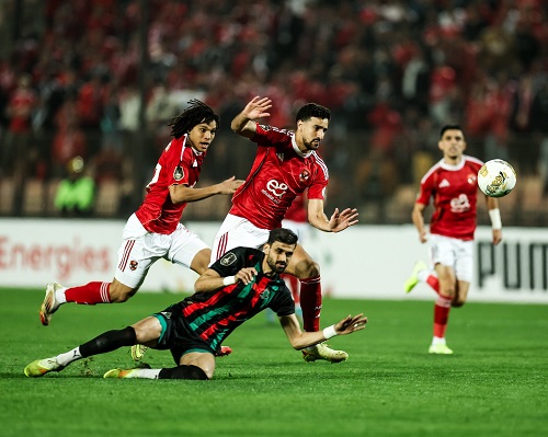 الأهلي يوقع عقوبة